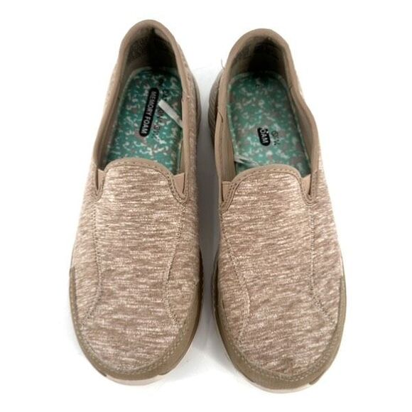 Danskin Now Women's Slip-on Tan Memory Foam Active Shoes Size 9 Cushion Flats - Picture 2 of 10